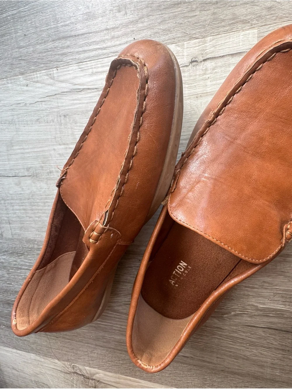 Kenneth Cole Reaction Boys Size 5 Brown Loafers Slip On Dress Shoes